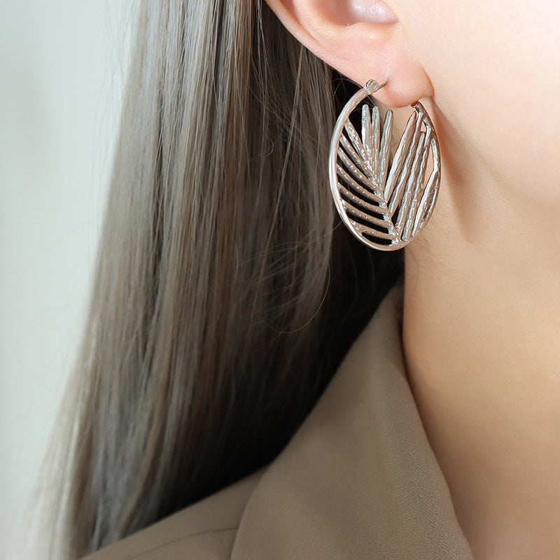 Openwork Leaf Earrings